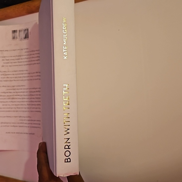 Kate Mulgrew Born with Teeth A memoir 2015 Home Accents Cofffe Table Books - Picture 8 of 13